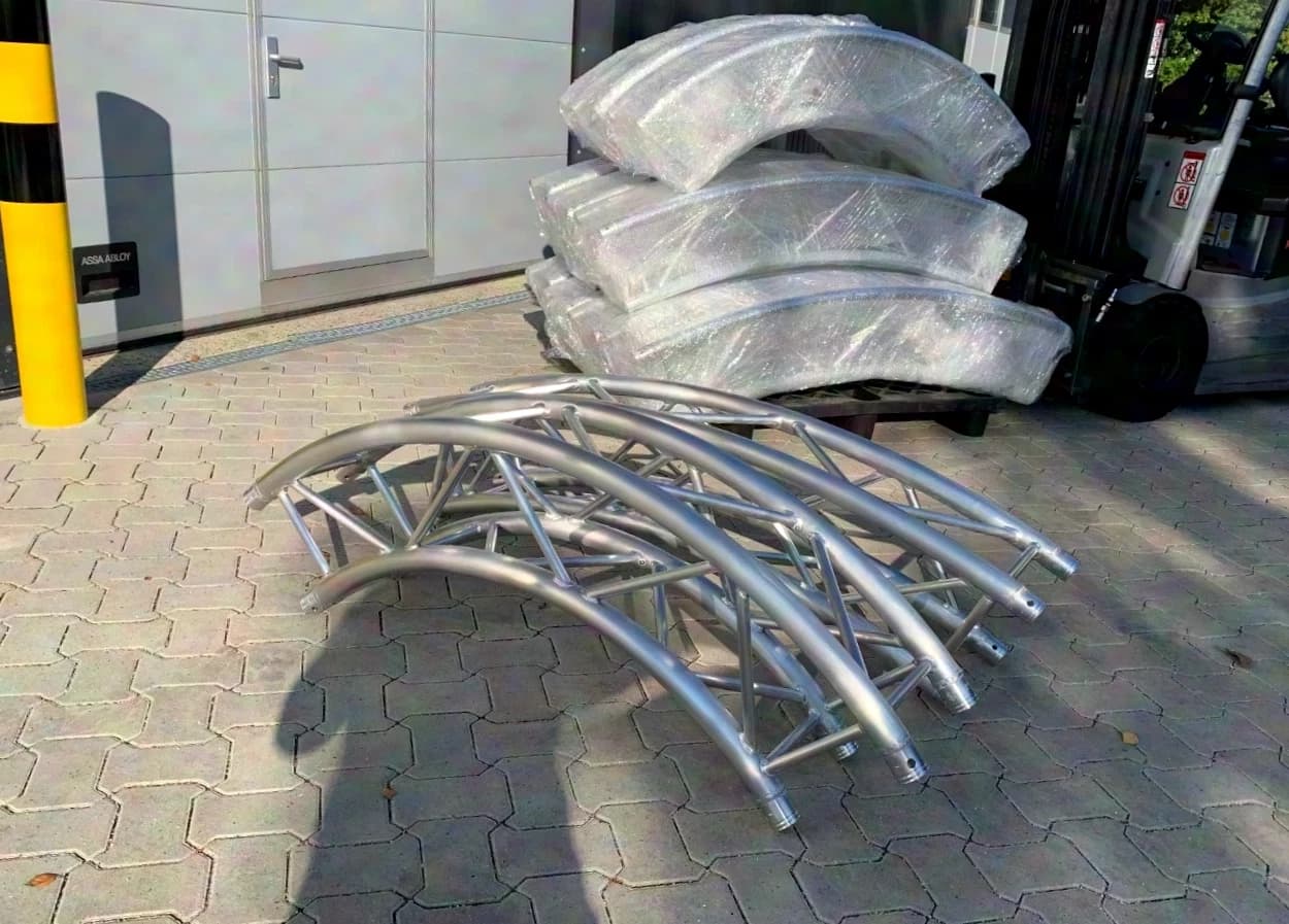 F34 Truss Circles Circular Truss