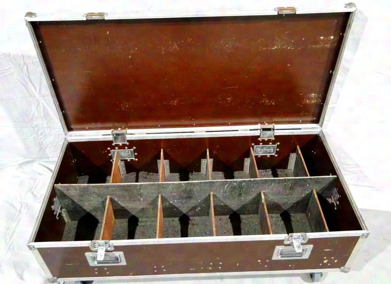 Trunk case lamp box