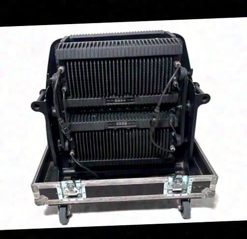 URC | Citywash 300 Dual LED Wash (incl. frame & flightcase)