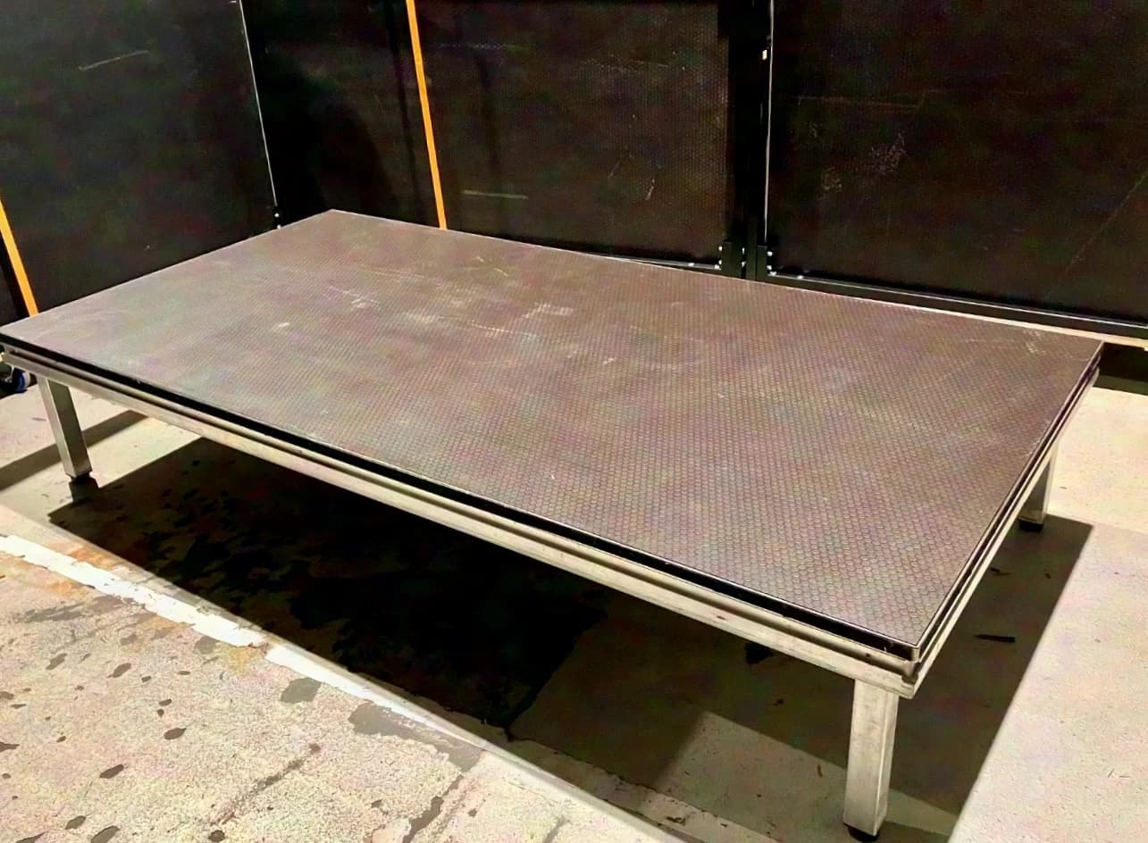 Ultralite stage platform 2m x 1m with 19mm screen-printed plywood (suitable for outdoor use)