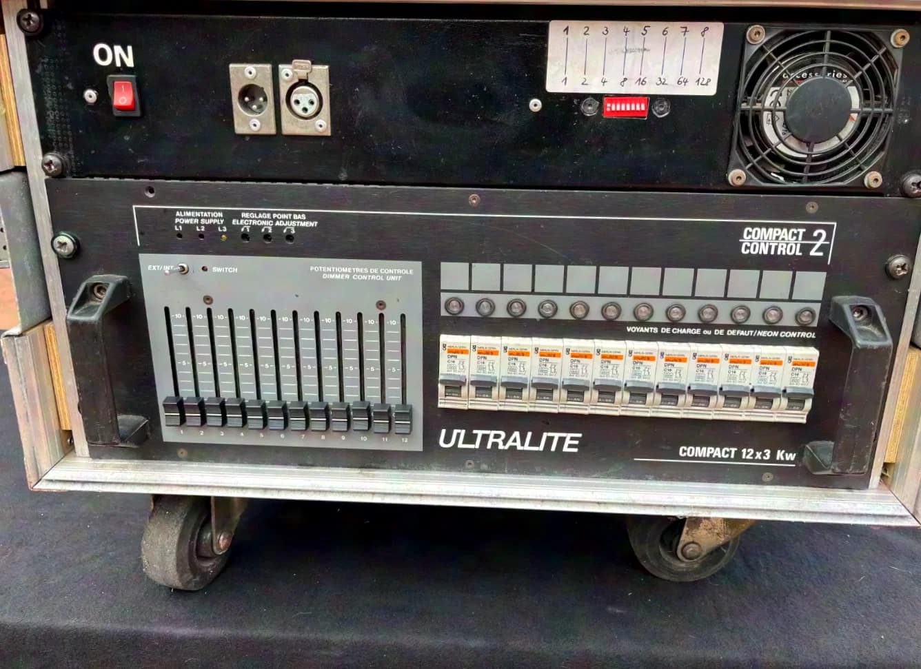 Ultralite Compact Control 2 12x3 kW