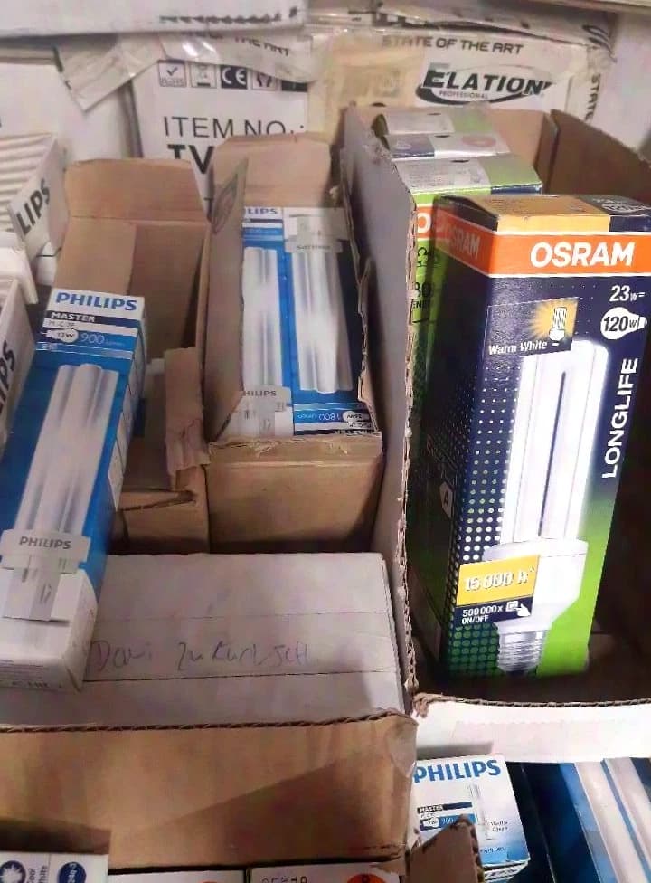 Unknown Various Light Sources (Fluorescent Tubes)
