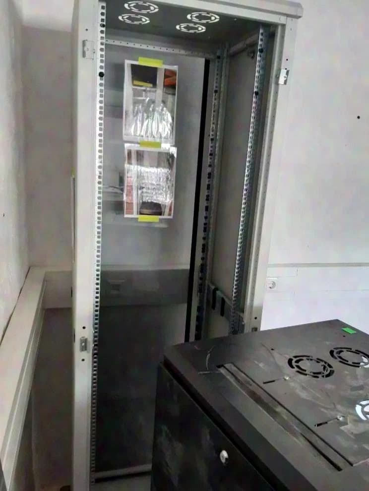 Unknown Network Cabinet 200x60x60 42 HE