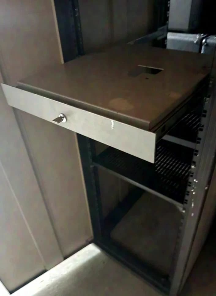 Unknown control cabinet H= 1600cm, D= 700cm W= 19"