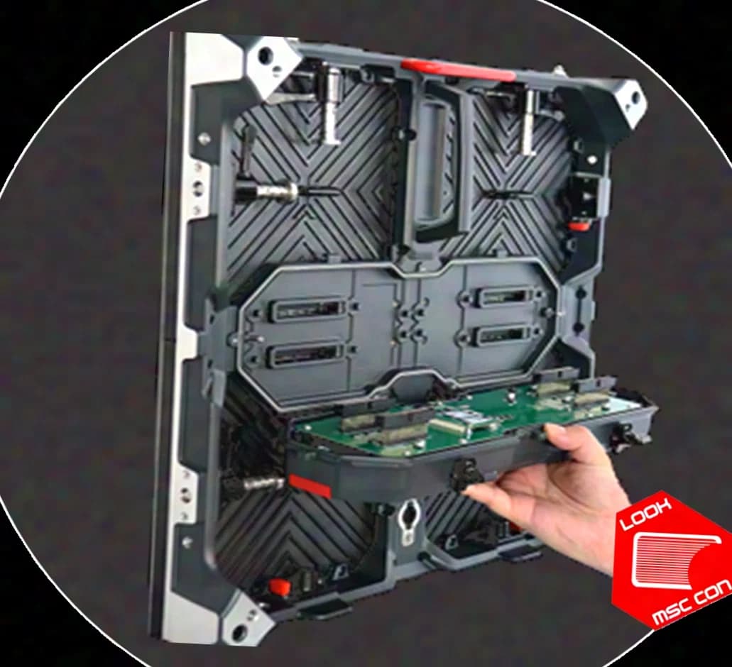 DEMO CLEARANCE SALE AT MSC CON - MX5pro- 3.91mm - OUTDOOR - 1 SCREEN with 10m² display area