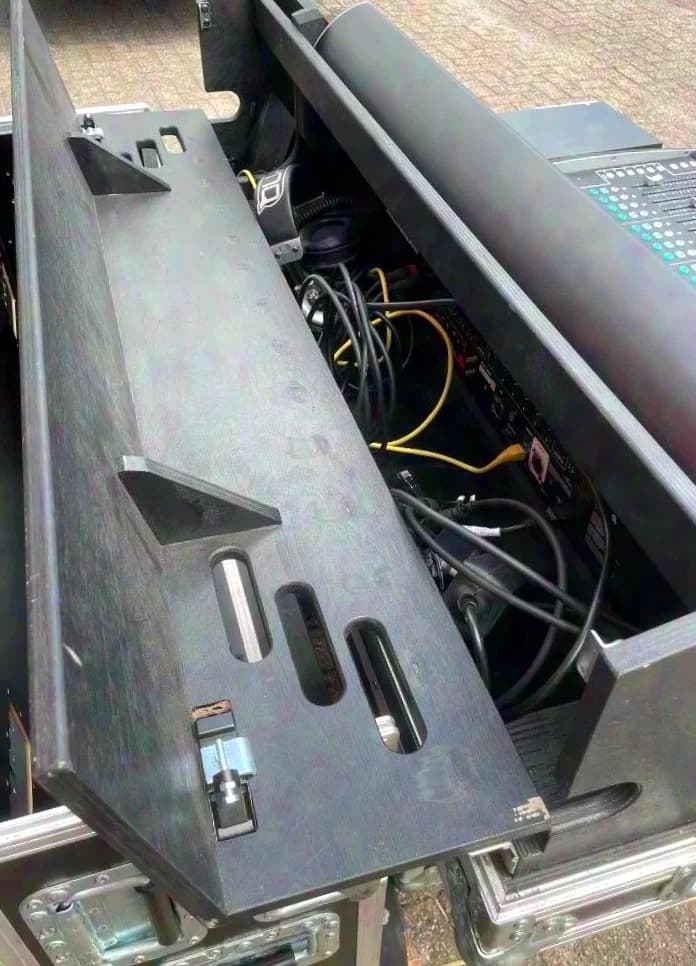 Van der Werf cases Flightcase for Allen & Heath C3500 console