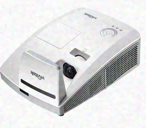 Vivitek DW770UST short-throw projector, DLP, 3500 Ansi-Lumen, 0.35:1