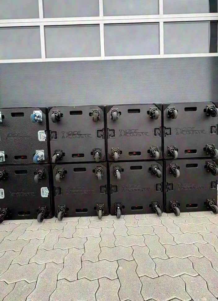 Voice-Acoustic Paveosub-118, 8 units available, Polyurea surface Paveosub-118