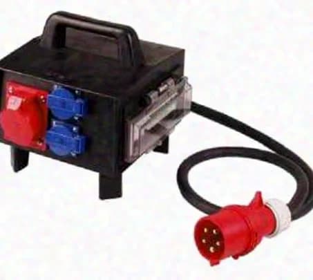 Solid rubber power distributor CEE16A FI to 2x CEE 16A and 3x Schuko