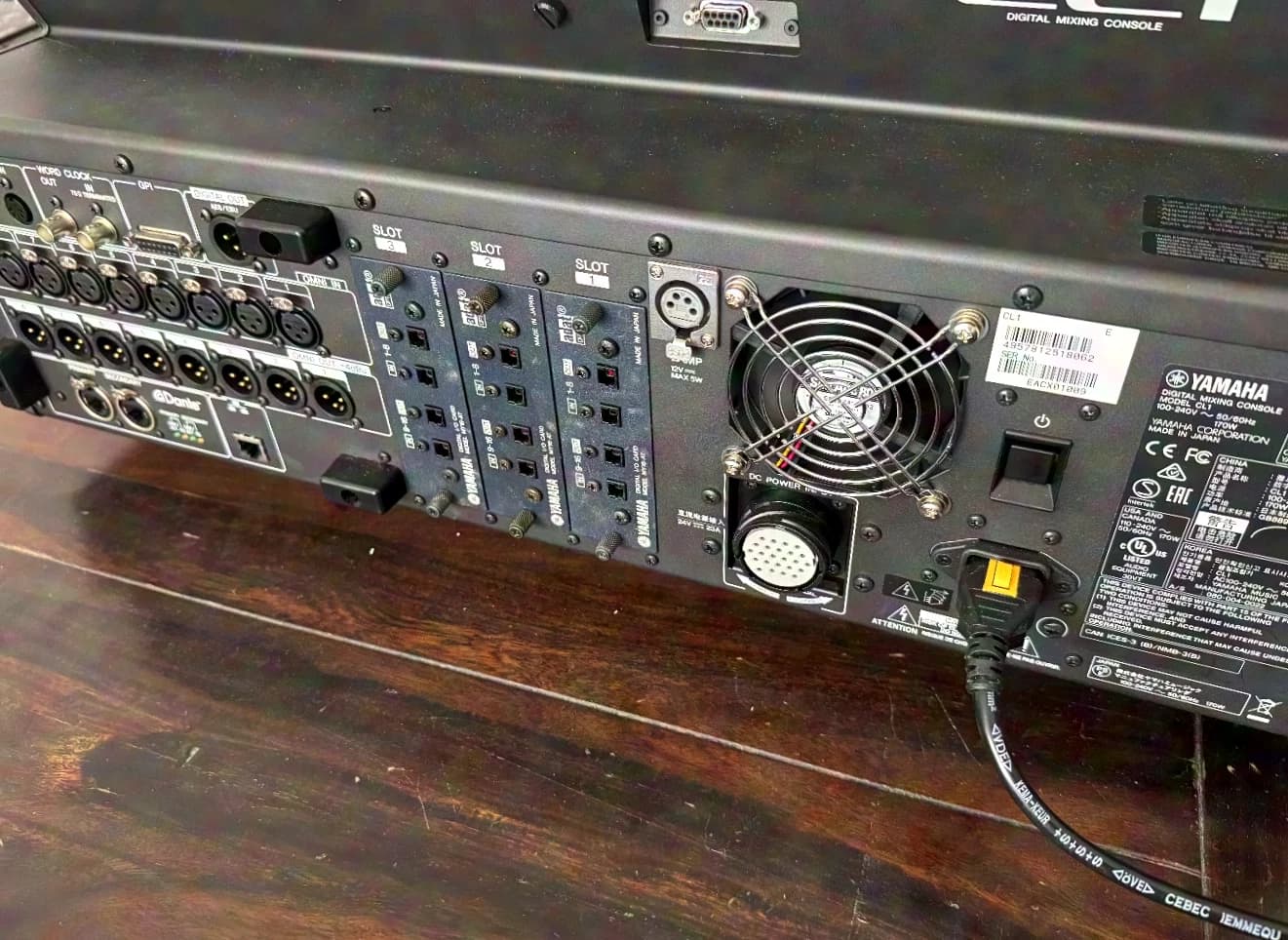 YAMAHA CL1 Digital Mixer Like New