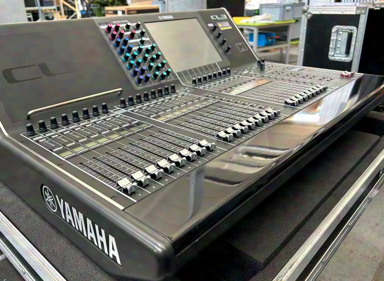 YAMAHA CL3 - Digital Mixing Console