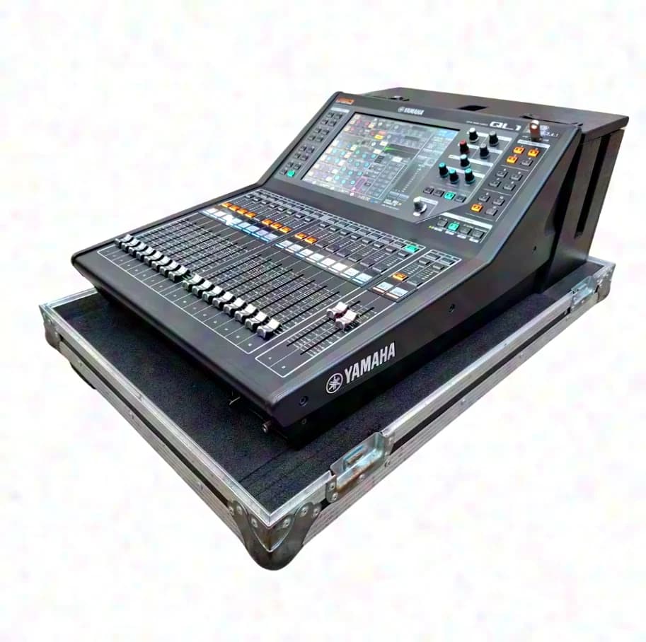 YAMAHA QL1 |QL 1 Digital mixing console / Dante / Flightcase
