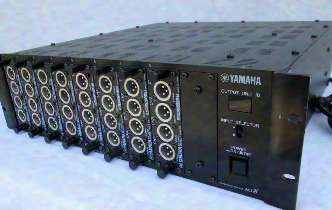Yamaha AO8-DA8 (PM1D)
