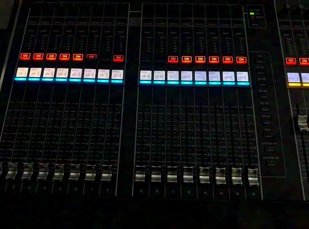 Yamaha CL5 + 2x RIO3224D