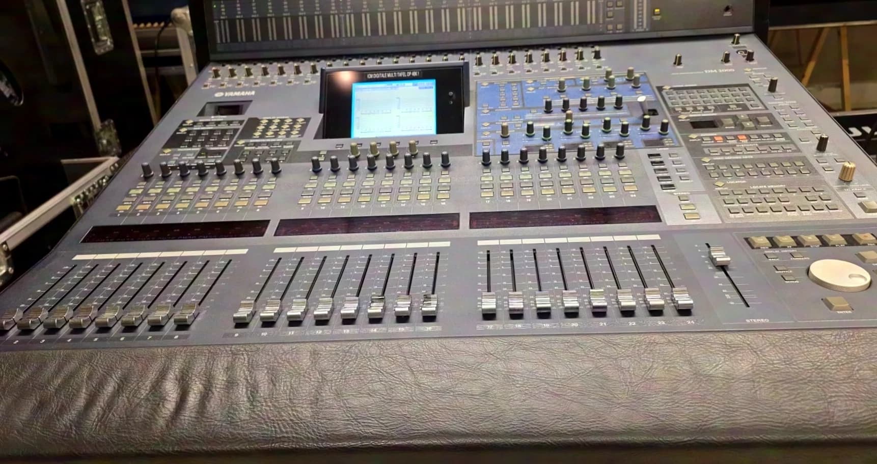 Yamaha DM2000