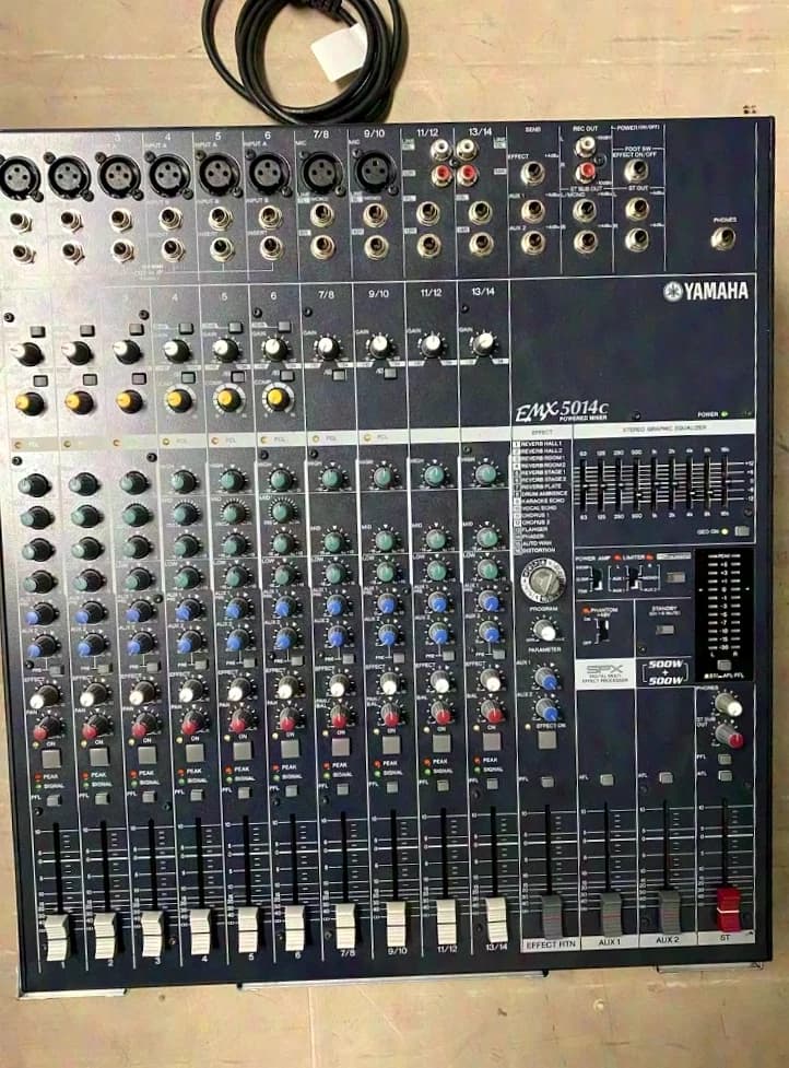Yamaha EMX 5014C Powered Mixer