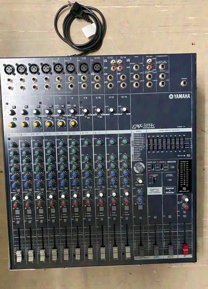 Yamaha EMX 5014C Powered Mixer