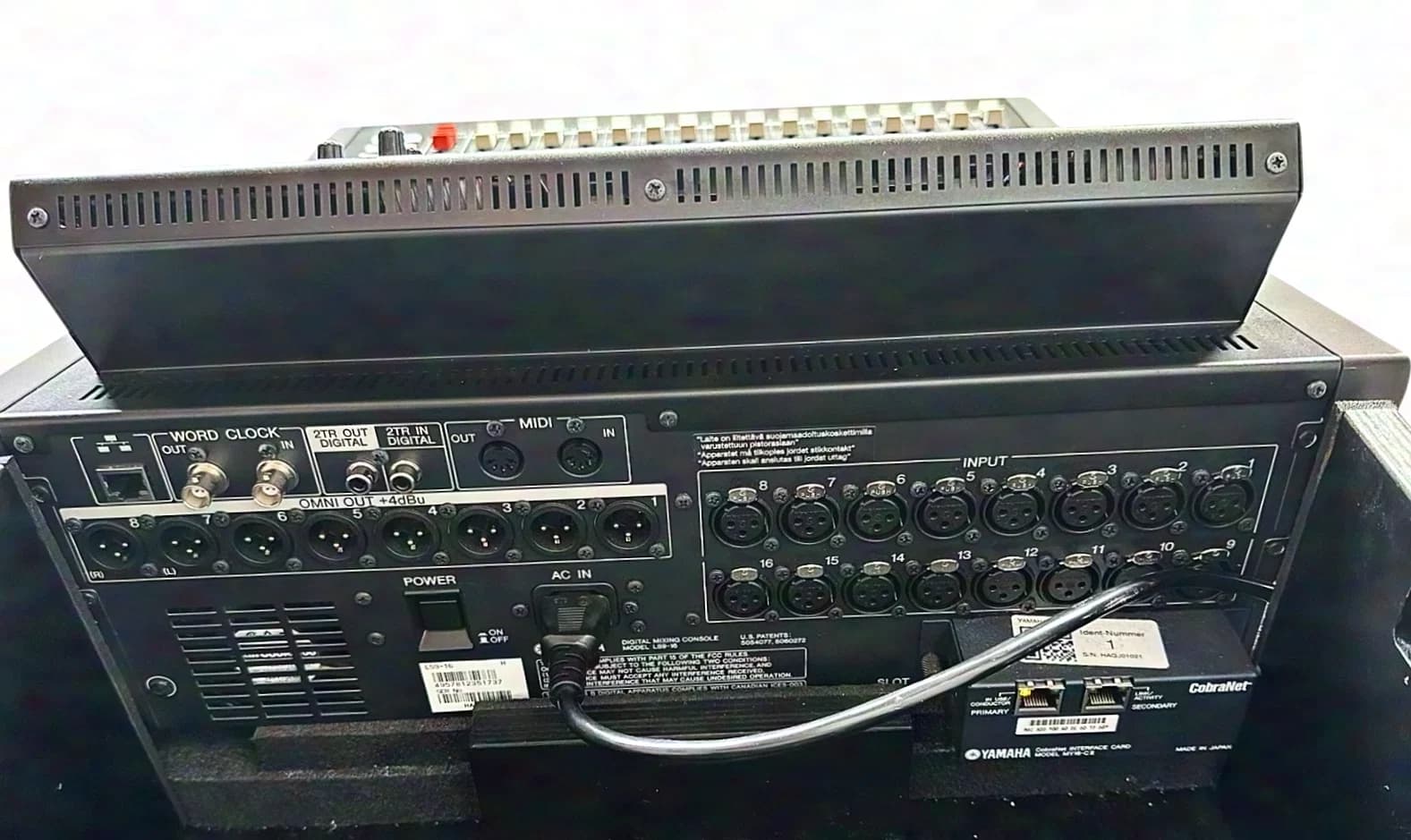 Yamaha LS9-16 Digital Mixing Console
