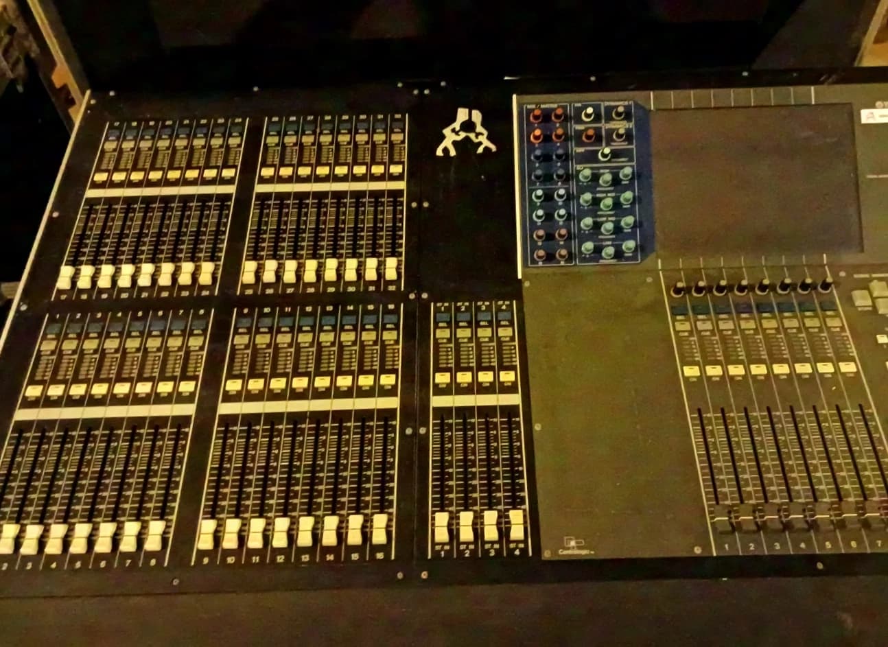 Yamaha M7CL 32