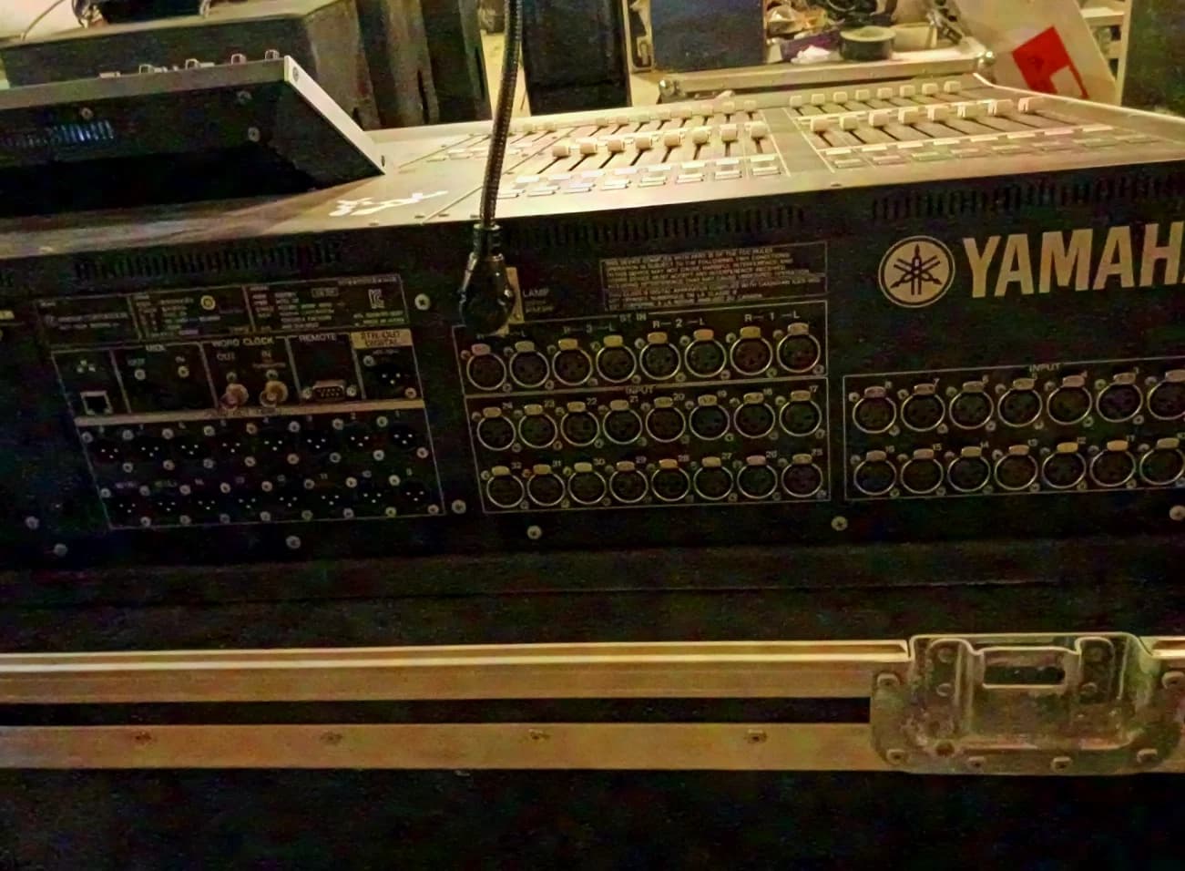 Yamaha M7CL 32
