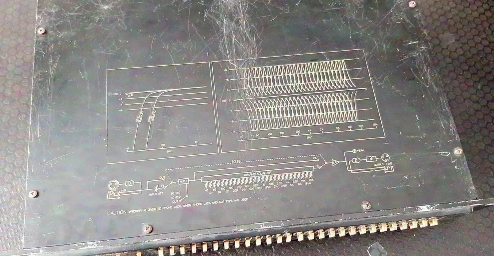 Yamaha Q1027 Professional Series Graphic Equalizer
