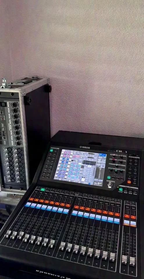 Yamaha QL1 Rio 1608-D