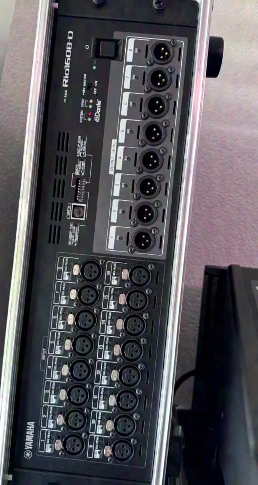 Yamaha QL1 Rio 1608-D