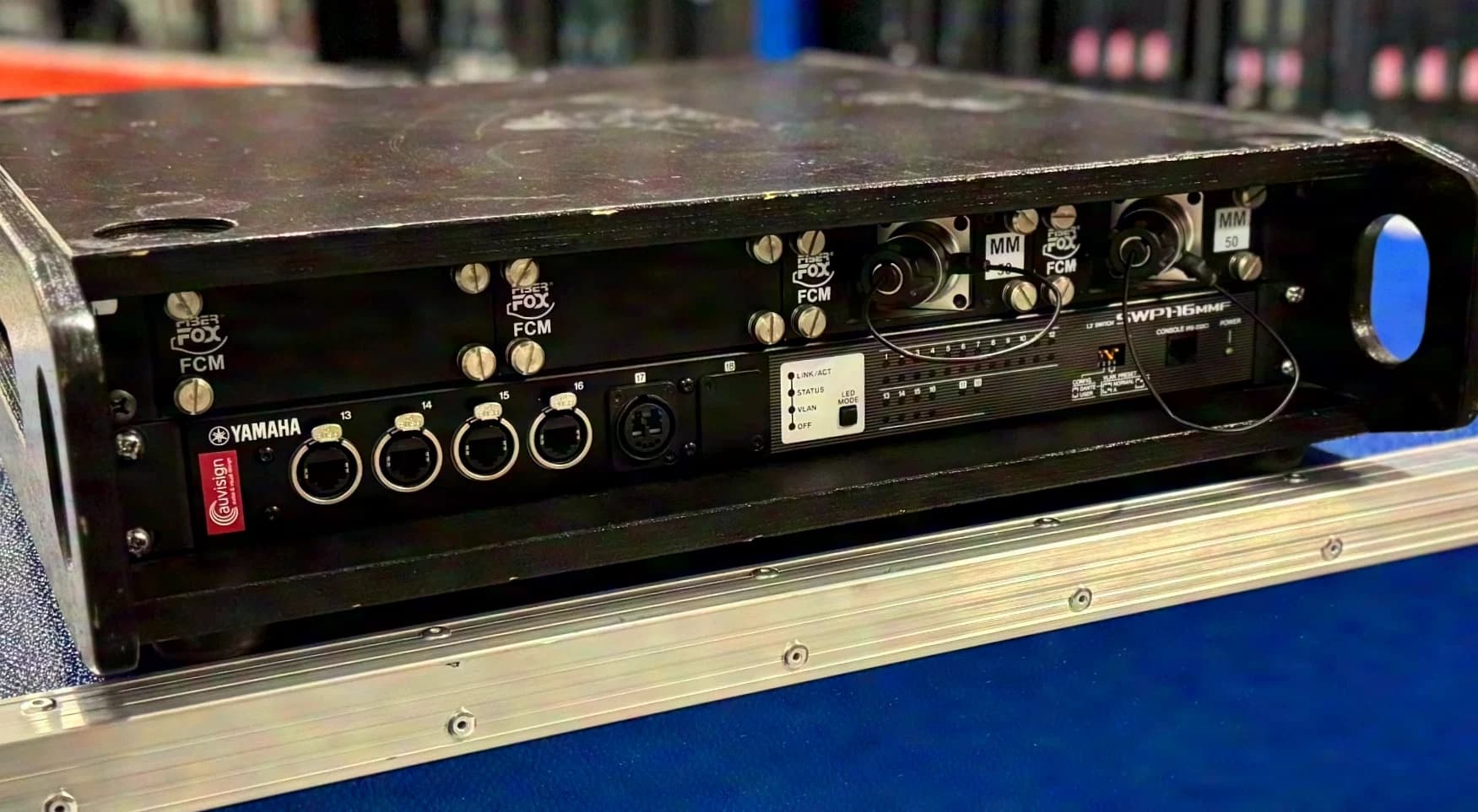 Yamaha SWP1-16 MMF professional L2 switch