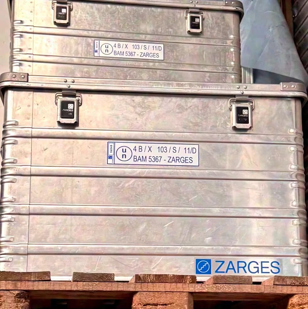 Zarges hazardous goods aluminium transport boxes with BAM label, set of 8