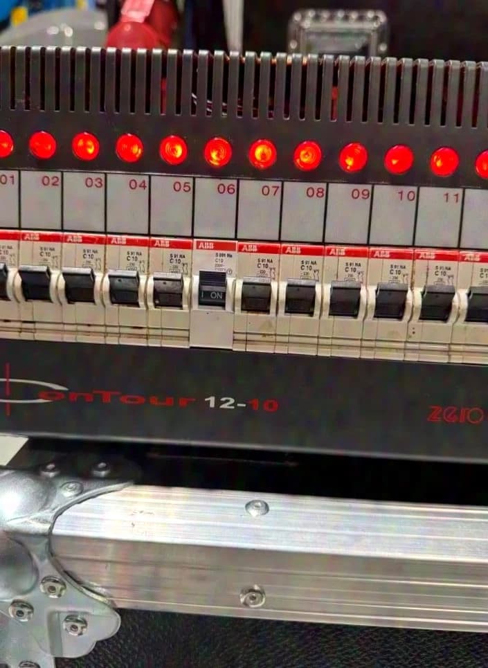 Zero88 Contour Zero88 Contour 12/10 Dimmer