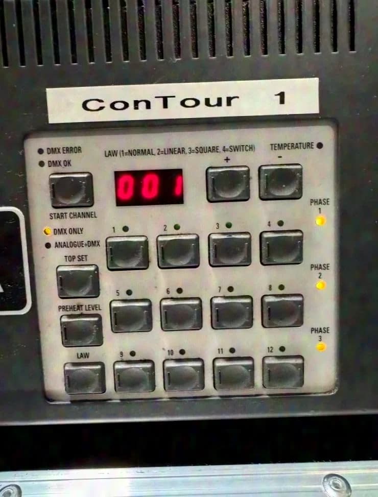 Zero88 Contour Zero88 Contour 12/10 Dimmer