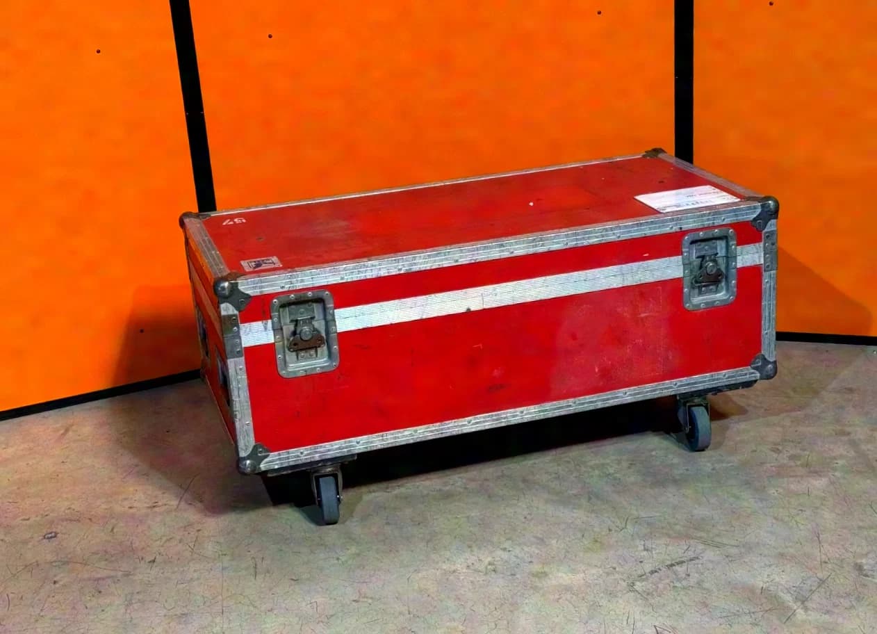 amptown CASES cable case with winding mandrel red