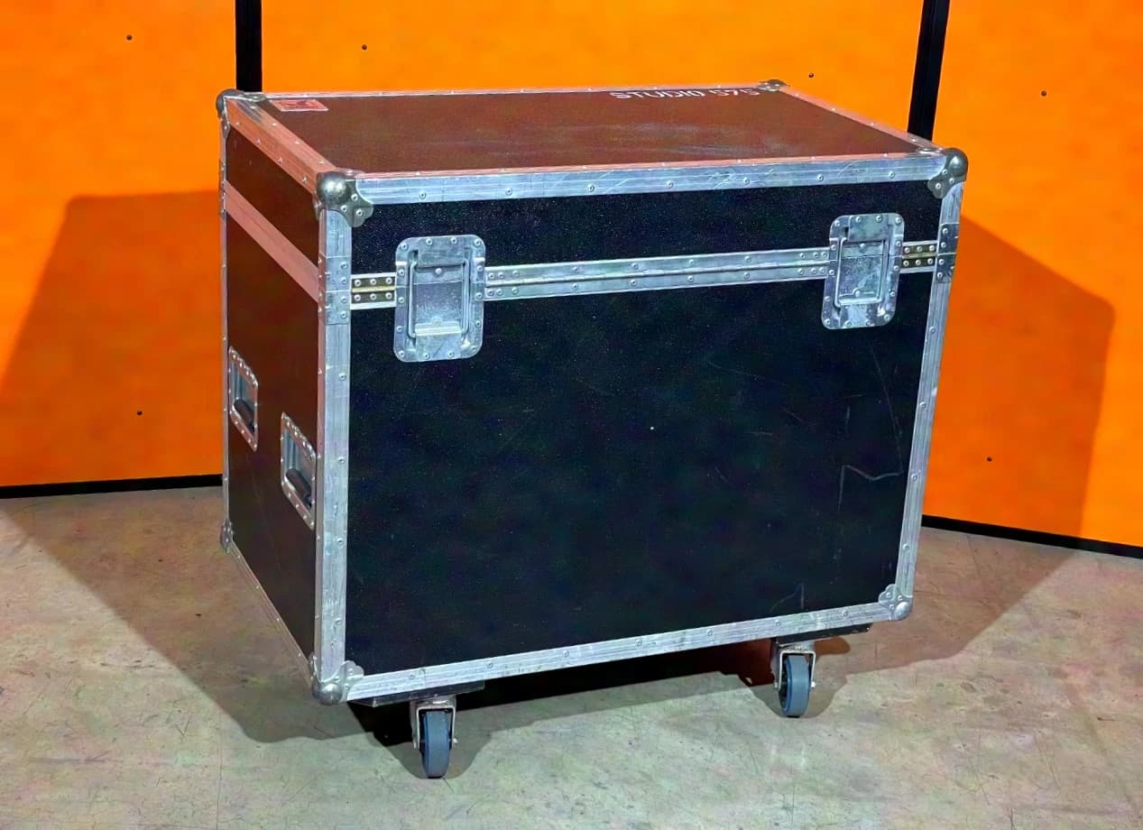 amptown Cases black trunk case