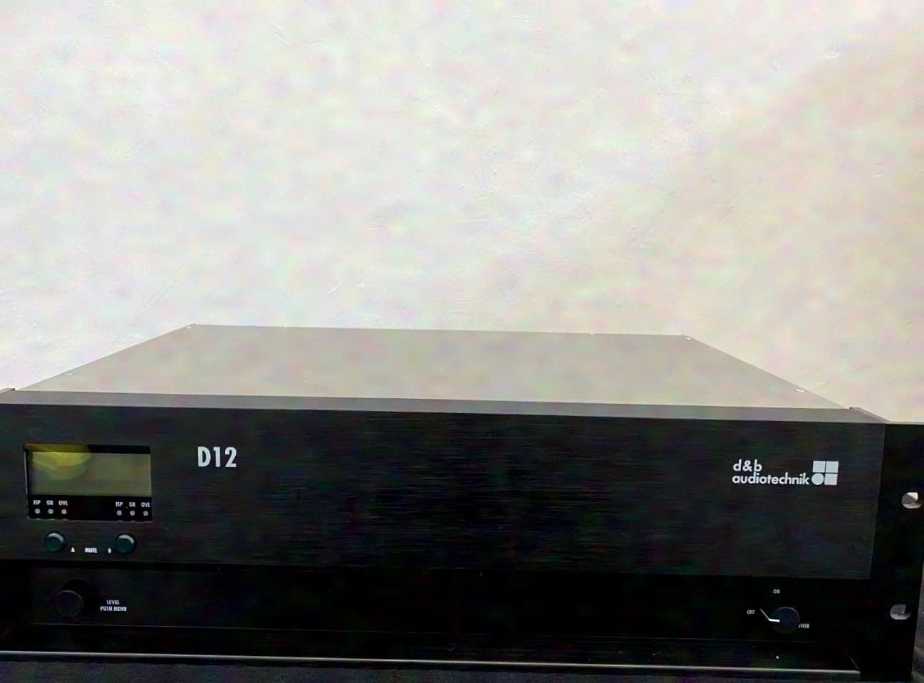 d&b Audiotechnik D12