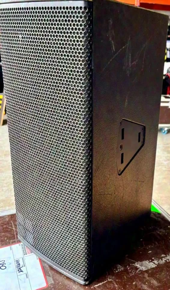 d&b Y7P Point Source Speaker
