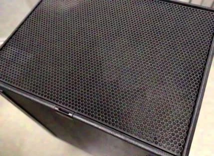 d&b audiotechnik B4 Subwoofer NLT4 with hood case