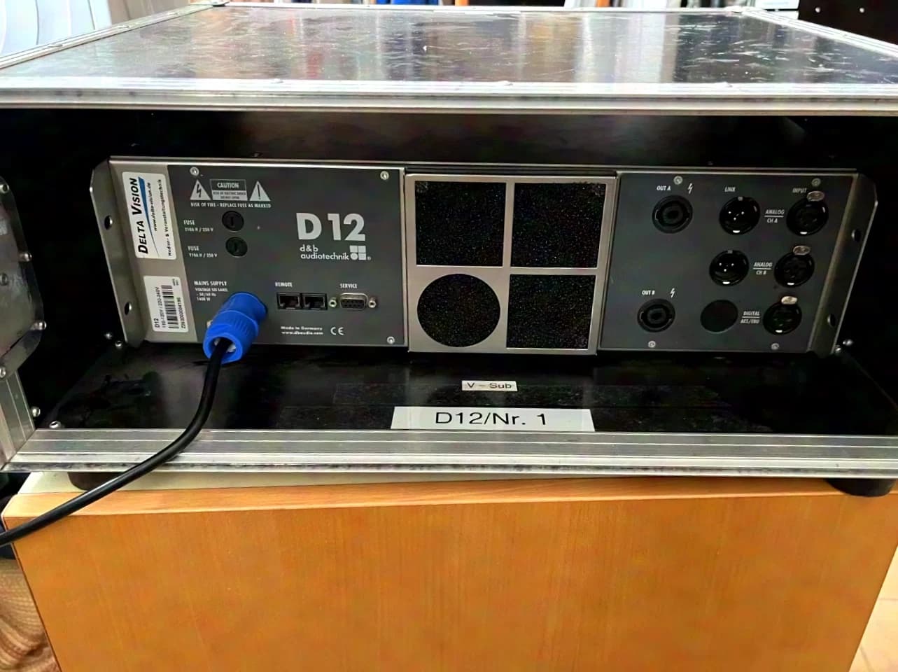 d&b audiotechnik D12