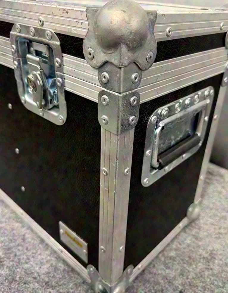 d&b audiotechnik E6 NLT4 in double case