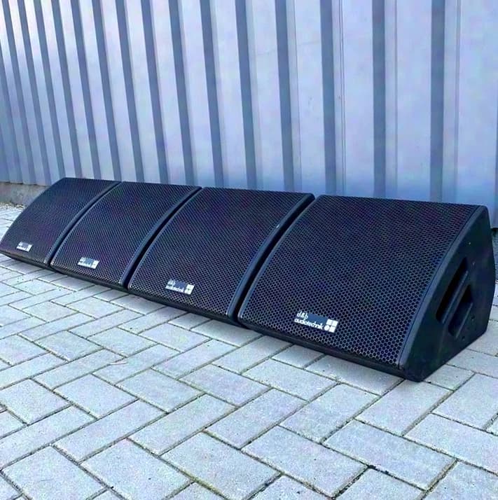 d&b audiotechnik M6 Stage Monitor (4 pieces) + D6 Amplifier