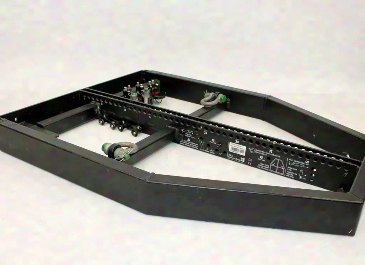 d&b audiotechnik Y flying frame set of 2 Z5390 in case