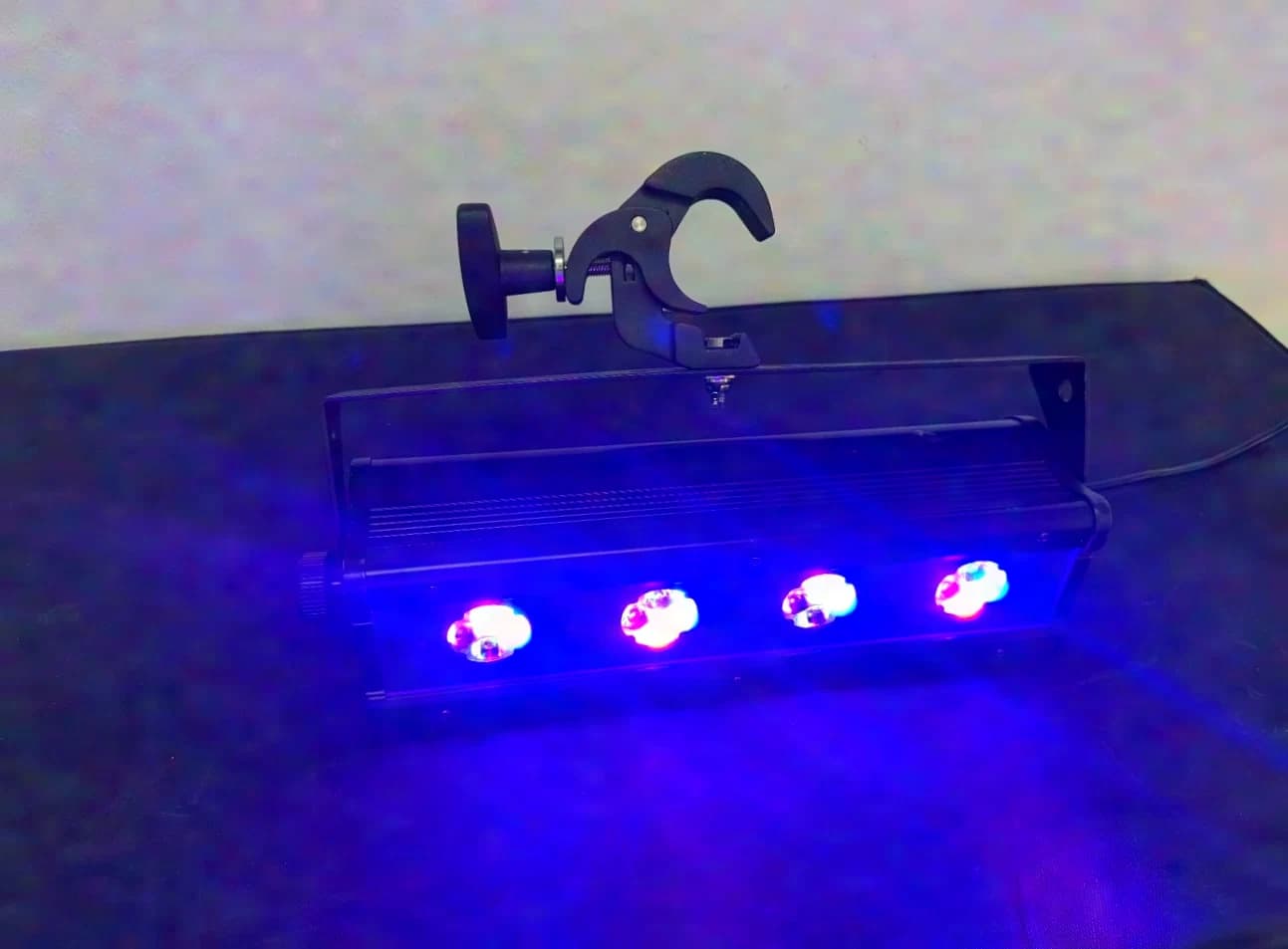 eurolite LED BRK-16 RGBW 16x3W Bar