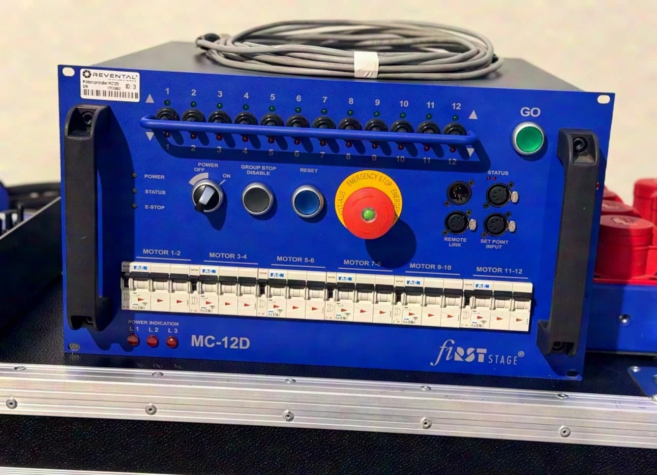 fiRSTstage SRS Rigging MC-12D 12-channel motor controller incl. remote control & CEE distributor