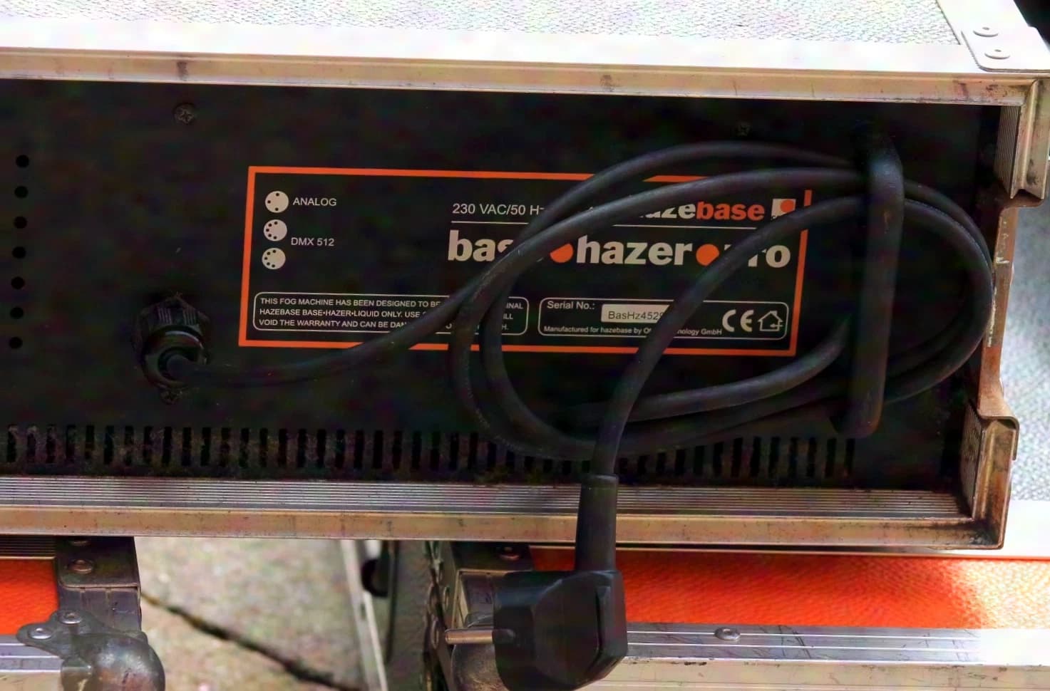 hazebase Base Hazer Pro Cased 1500 W haze machine incl. amptown Case incl. flying frame