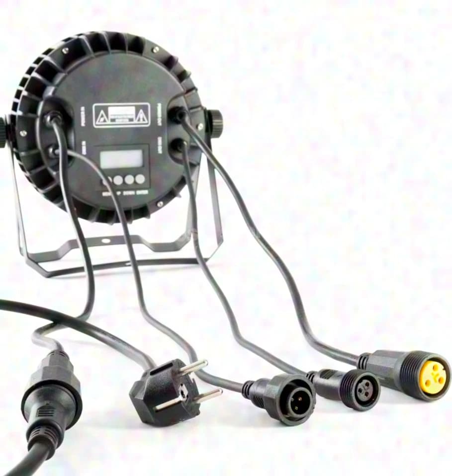 lightmaXX Tour Spot ARC MKII 18 x 8W RGBW Tour Spot ARC MKII 18 x 8W RGBW