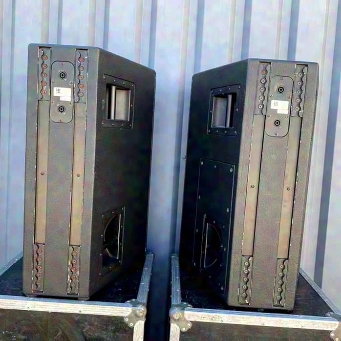 logic system CS 1296 (4 units) speakers