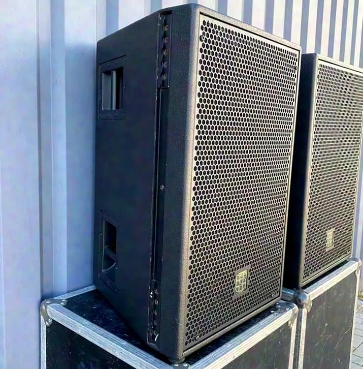 logic system CS 1296 (4 units) speakers