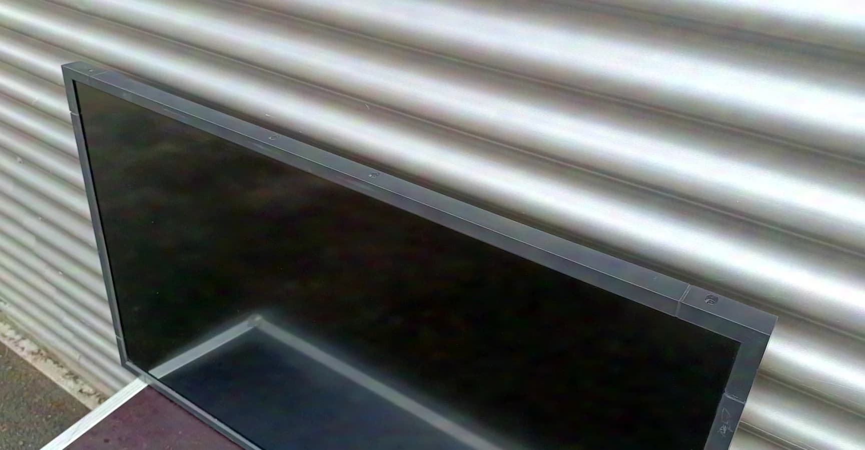 several NEC MultiSync V423 42" displays