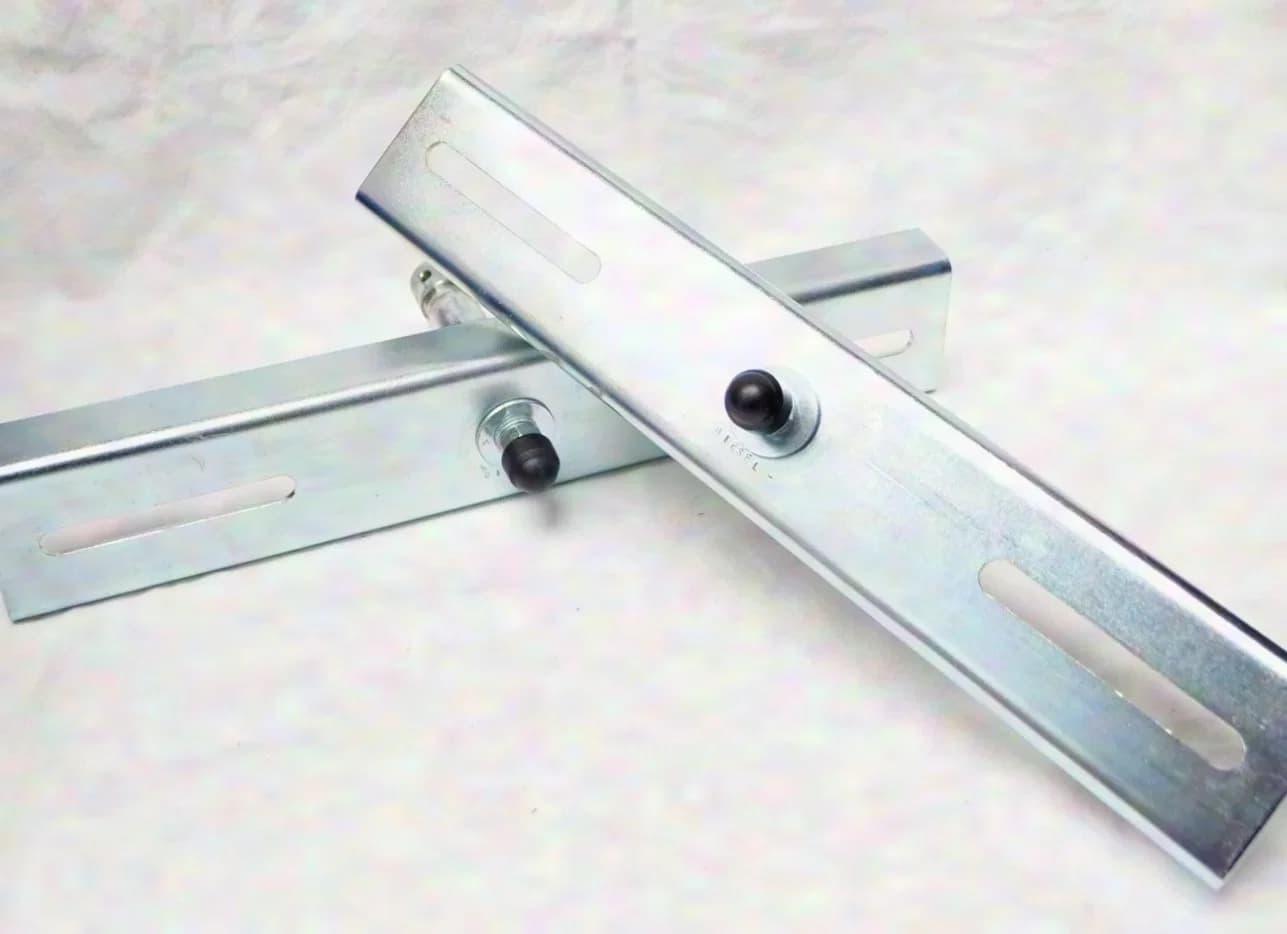 n.A. Truss lift attachment "40er" with TV spigot (2-piece set)