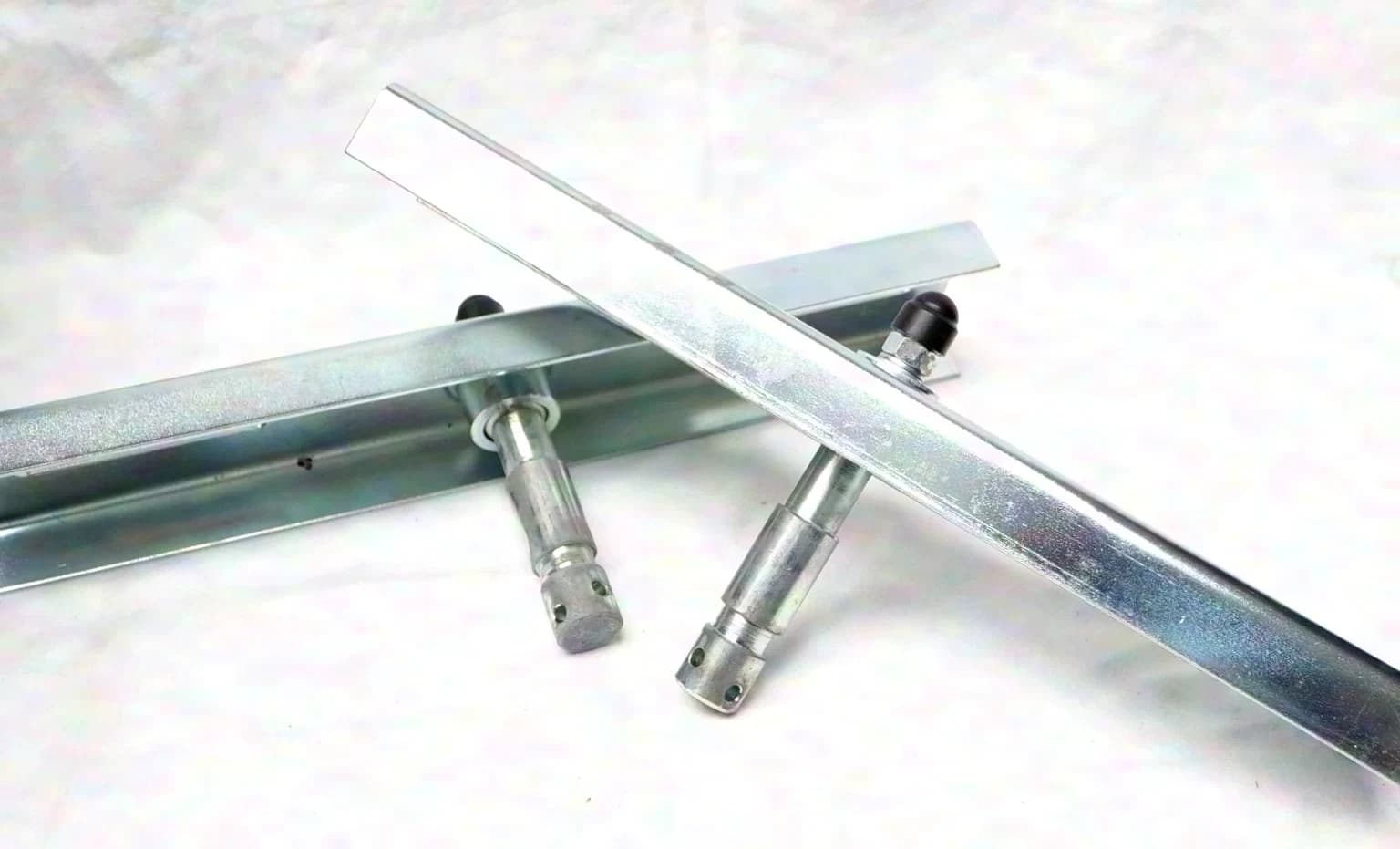 n.A. Truss lift attachment "40er" with TV spigot (2-piece set)