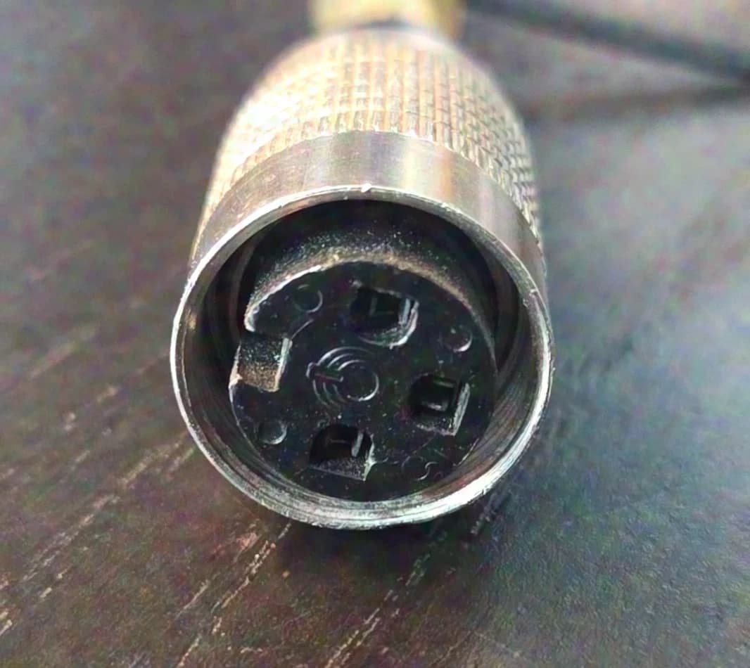 n/a DIN to XLR